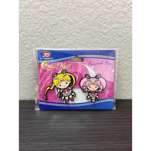 Sailor Moon and Chibi Moon Enamel Pin Set - Picture 1 of 2